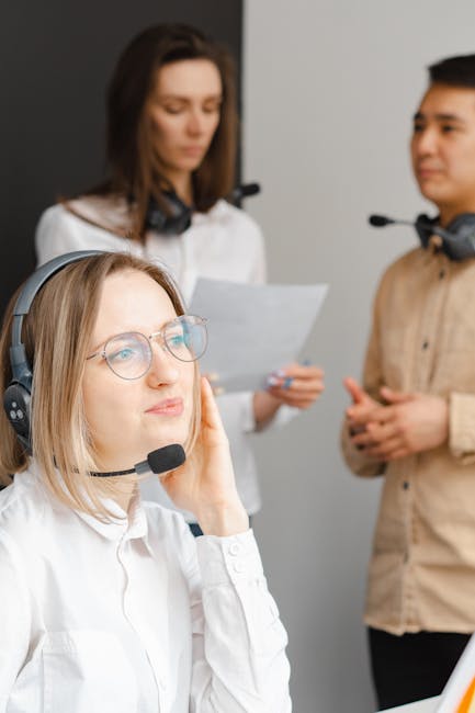 En este momento estás viendo «Diademas para Call Centers: Claves para una Comunicación Efectiva»