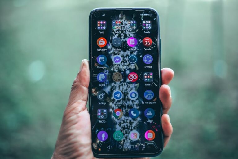 «Casos de Éxito: Empresas que Utilizan WhatsApp Multiagente»