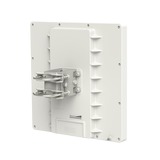(QRT 5) Punto de Acceso hasta 300 Mbps en 5 GHz (4.9 - 5.875), Antena Integrada 24 dBi, Hasta 1000 mW de Potencia