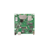 Tarjeta Inalámbrica y router en 2.4 GHz 802.11 b/g/n,  64 MB de RAM, 1 Puerto Gigabit Ethernet, Nivel de Licencia 4